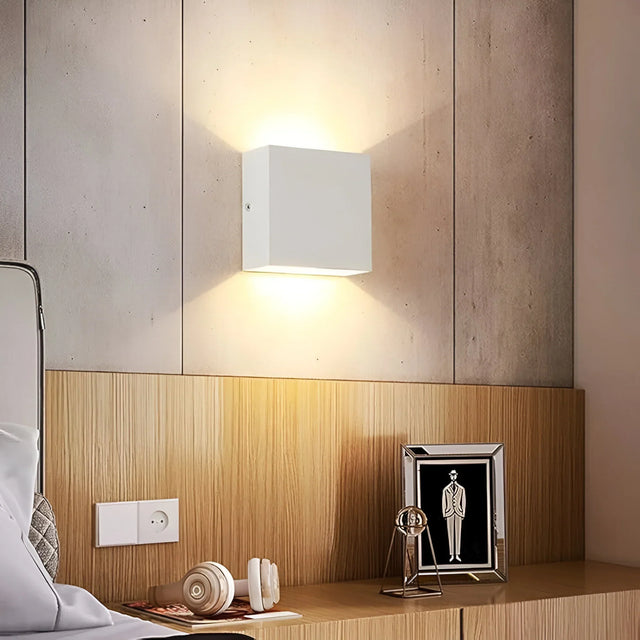 LumiCube – Minimalistisk Kub Vägglampa