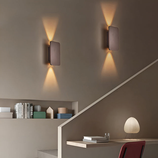 Elegant LED-vägglampa i minimalistisk design för ditt hem