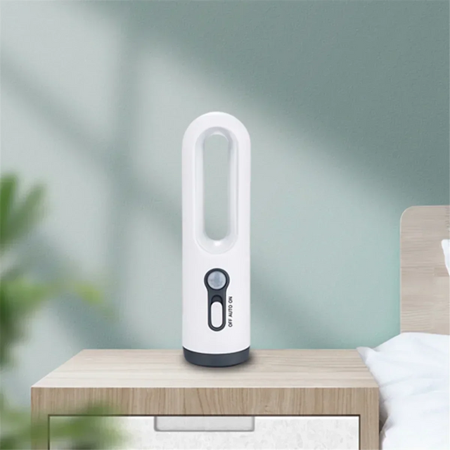 LED-nattljus med rörelsesensor | 2-i-1 nattljus & ficklampa | Uppladdningsbart & nödbelysning | Skymningssensor