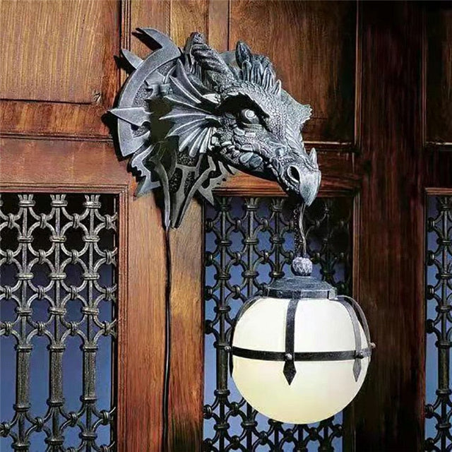 LED-lampa med drakhuvud i resin för unik Halloween-dekoration