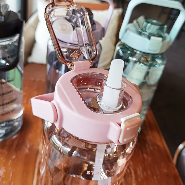 Stor Plastmugg Bärbar Vattenflaska