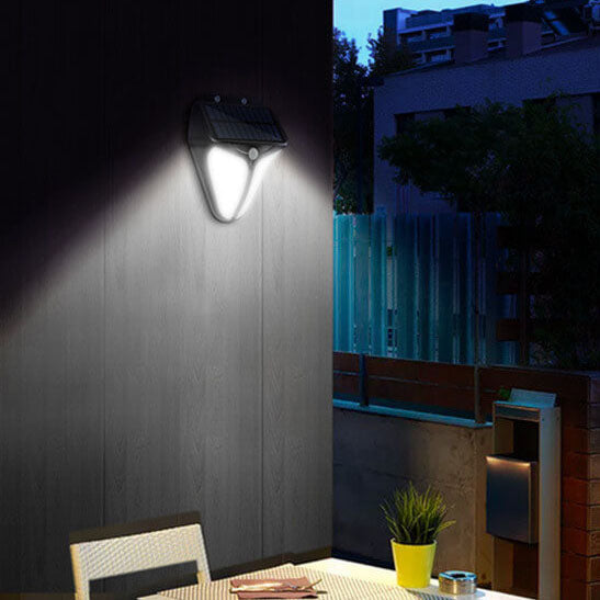Solenergi Intelligent Triangel Utomhus Vattentät Rörelsesensor Patio LED Vägglampa