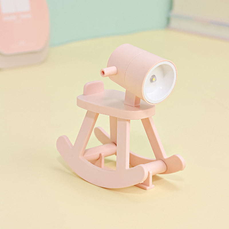 Gungande Häst Mini Nattlampa