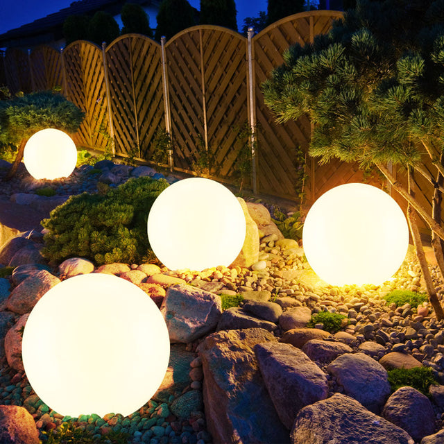 LumiGlobe – Väderbeständig Trädgårdslampa