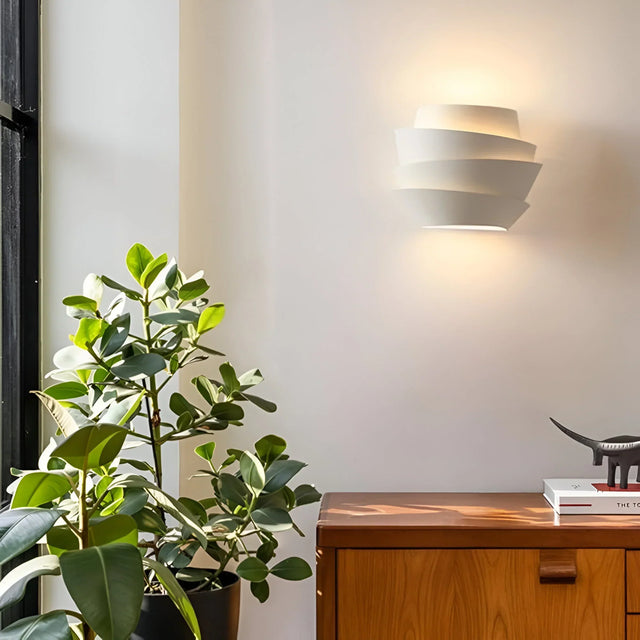 SolaraGlow – Fransk Inspirerad Vägglampa