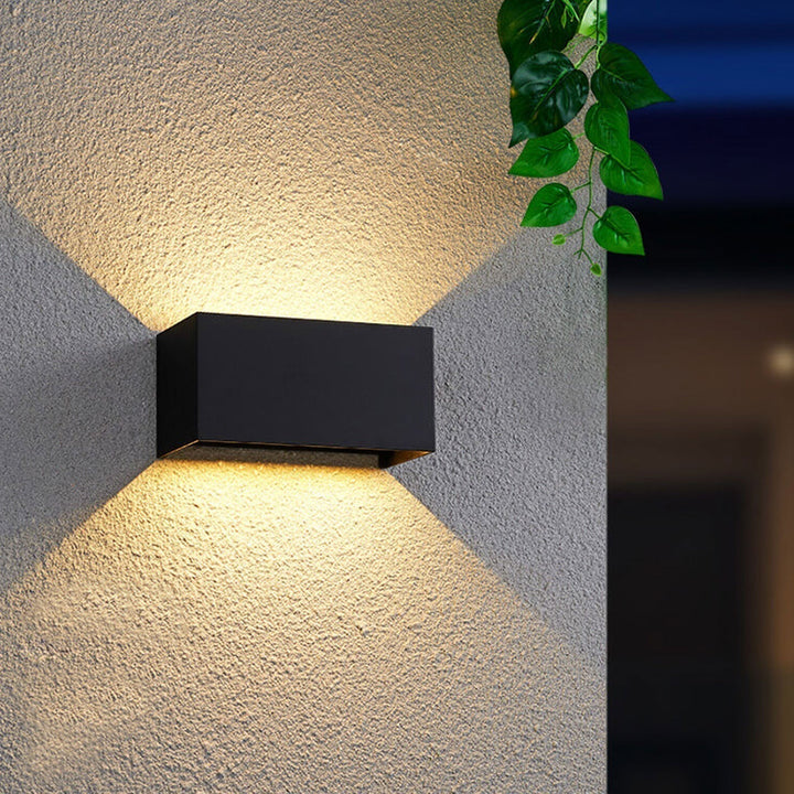 Modern vattentät rektangulär LED-vägglampa för utomhusbruk med upp- och nedljus