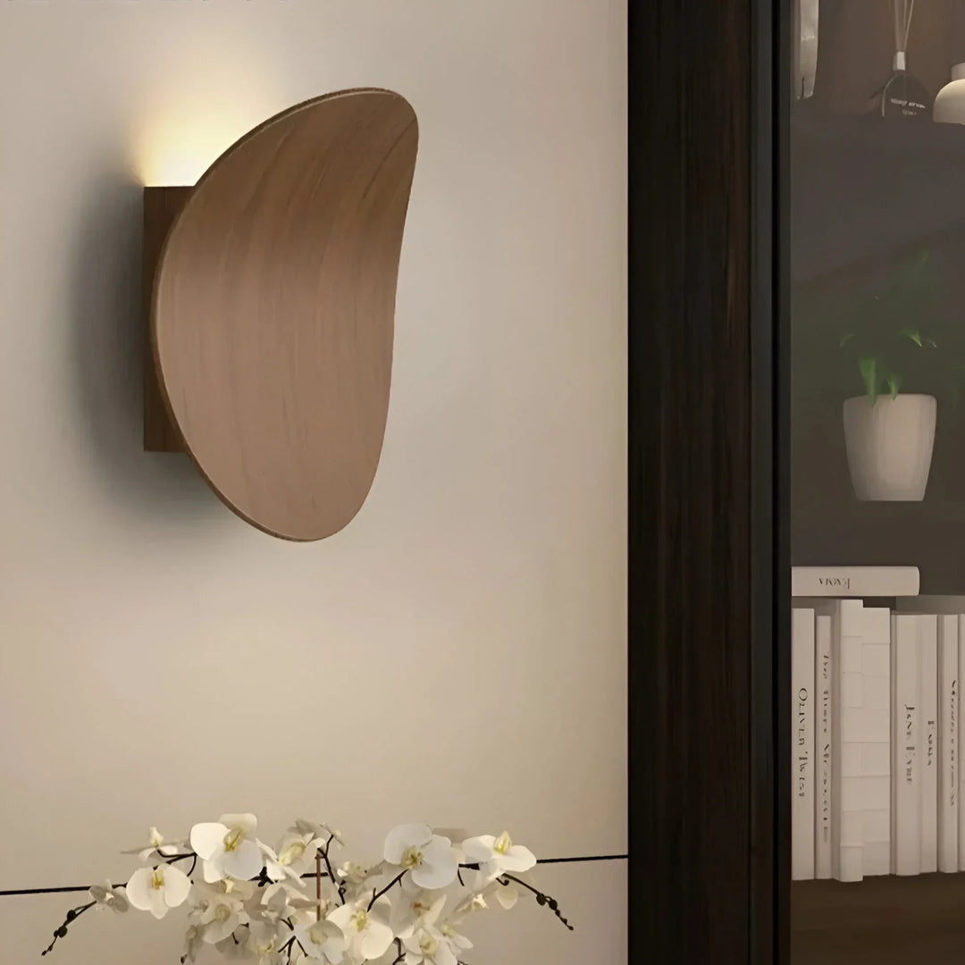 WoodLume – Kurvad Trävägglampa