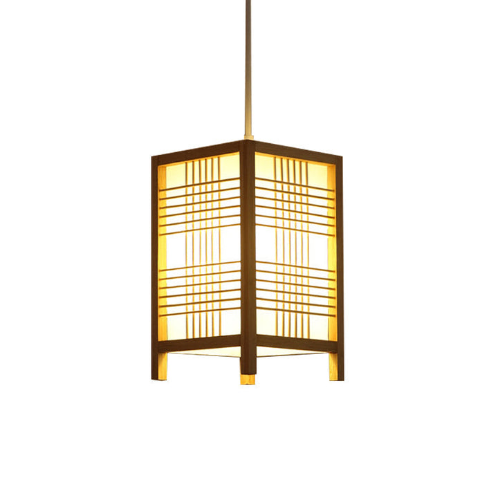 Traditionell Japansk Lampa i Trä