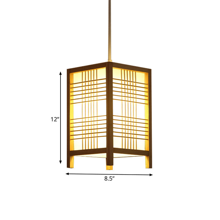 Traditionell Japansk Lampa i Trä