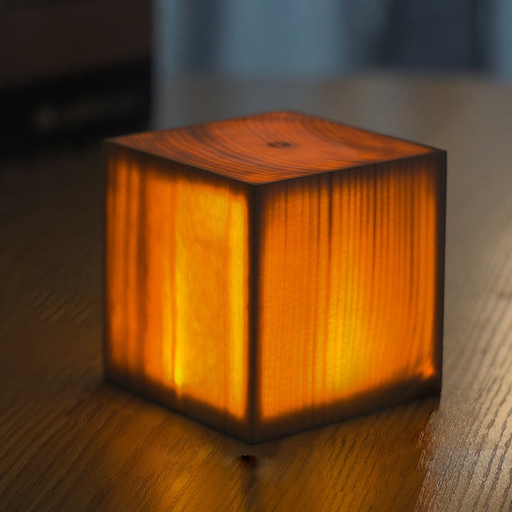 LumiWood – LED-bordslampa med batteri och touchkontroll