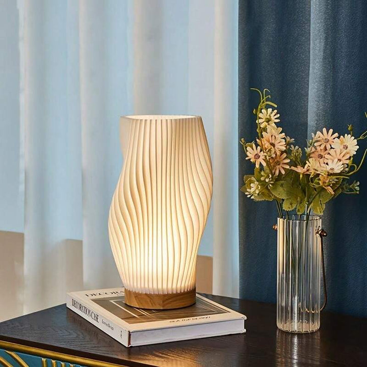 USB-Dreven &amp; Elegant Vågmönster Bordslampa | WaveGlow