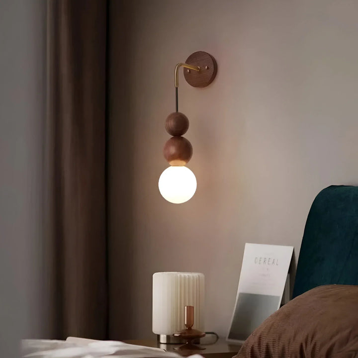 GlowHaven – Valnöt &amp; Mässing Accent Vägglampa