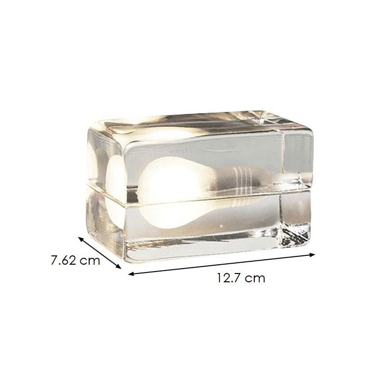 BrightCube – Minimalistisk Bordslampa med Transparent Glas Kub