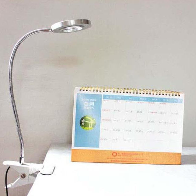 Kreativ enkel USB-byxknapp LED-läsclip-lampa