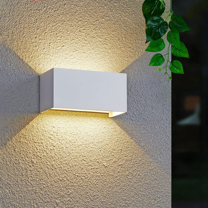 Modern vattentät rektangulär LED-vägglampa för utomhusbruk med upp- och nedljus