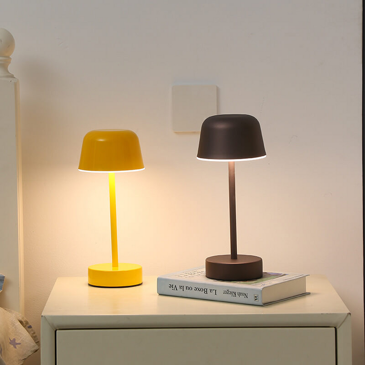 PRISMA PULSE FLARE – Dynamisk LED Bordslampa
