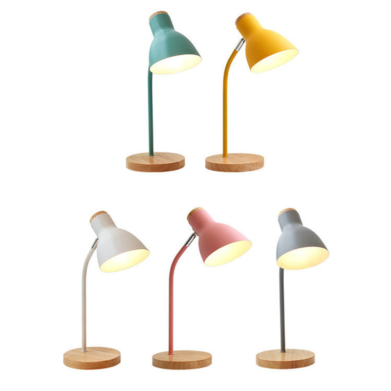 Ficklampformad svängbar bordslampa Macaron Metall 1-lamps nattlampa för barnrum