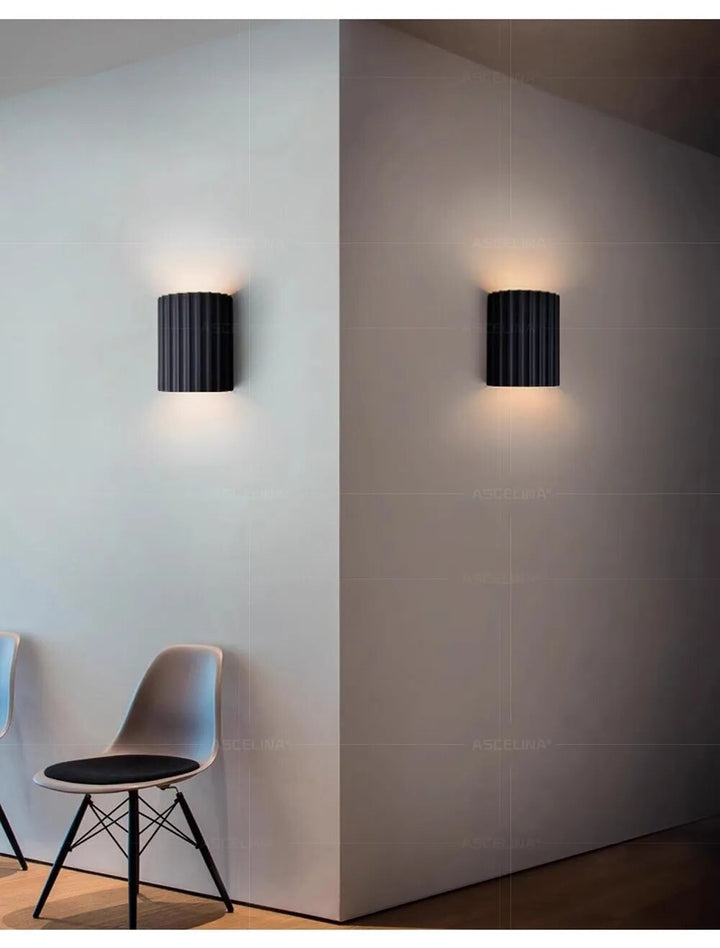 WärmeAura | Vägglampa i resin för en varm atmosfär