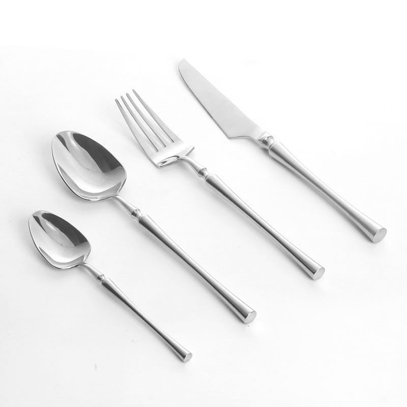 Klassiskt Set i Rostfritt Stål med Eleganta Handtag