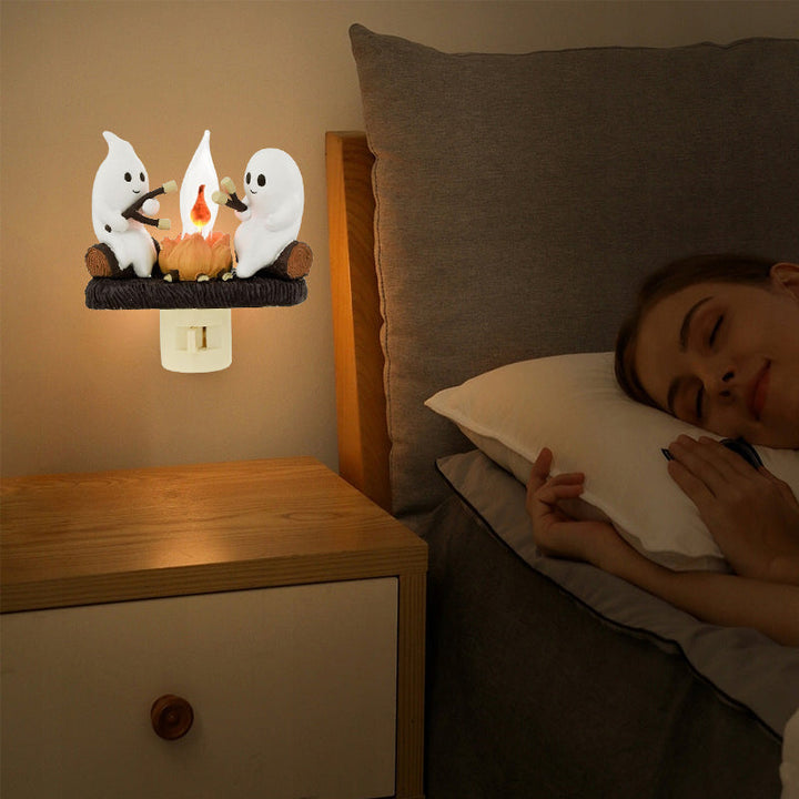 Spöklika Lägereld Blinkande Nattlampa