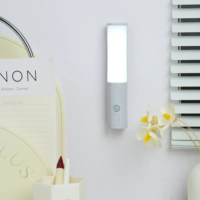 Intelligent LED Nattlampa med Rörelsesensor