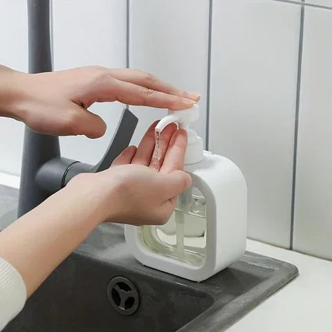 SkandiPure Tvåldispenser – Minimalistisk Nordisk Design för Moderna Utrymmen