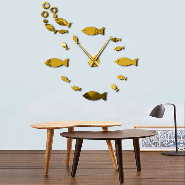 EchoClock - Elegant Spegelvägg Design