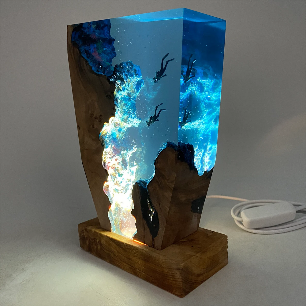 Abyss Aurora: Dyka ner i upplysta djup