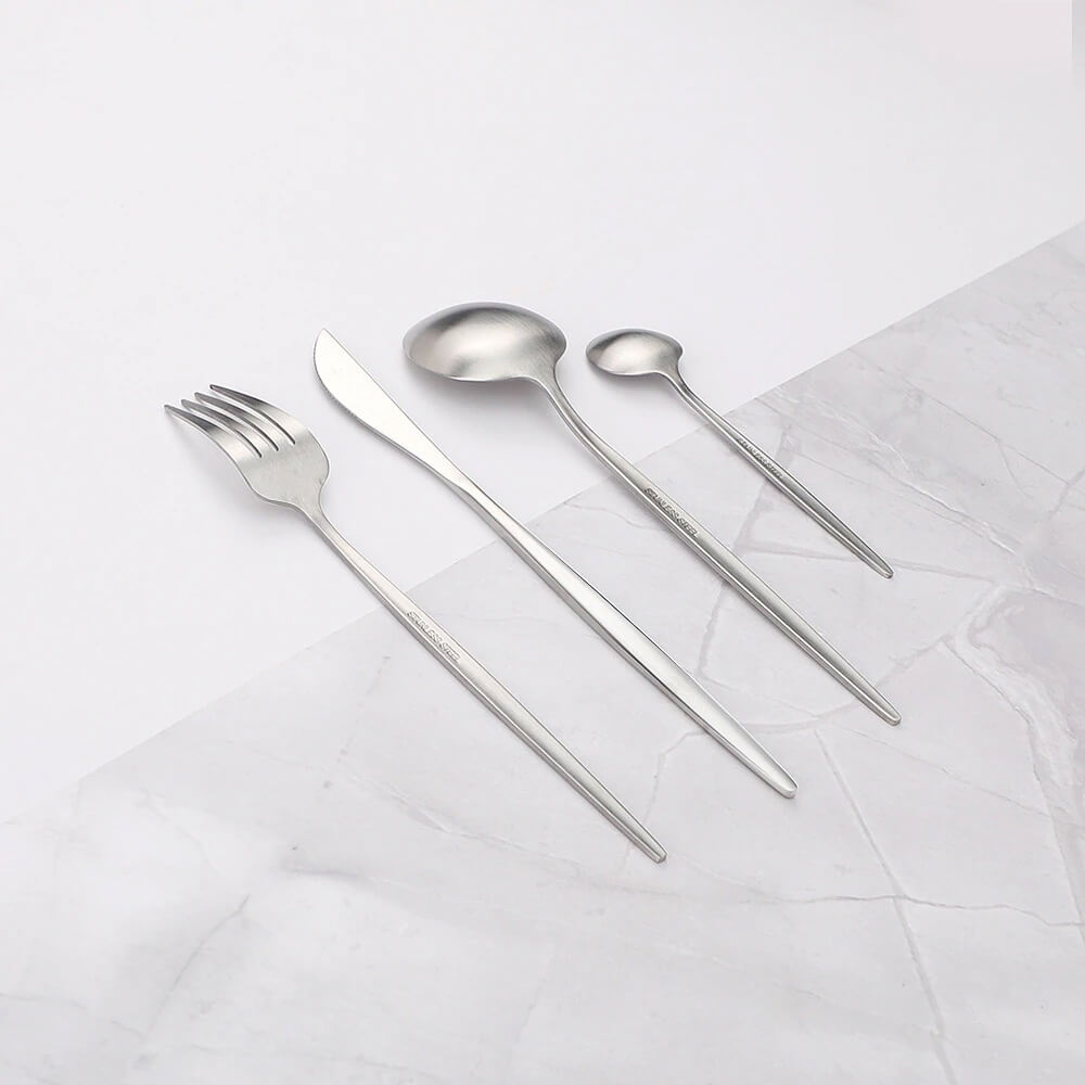 Modern Silverbestick Set