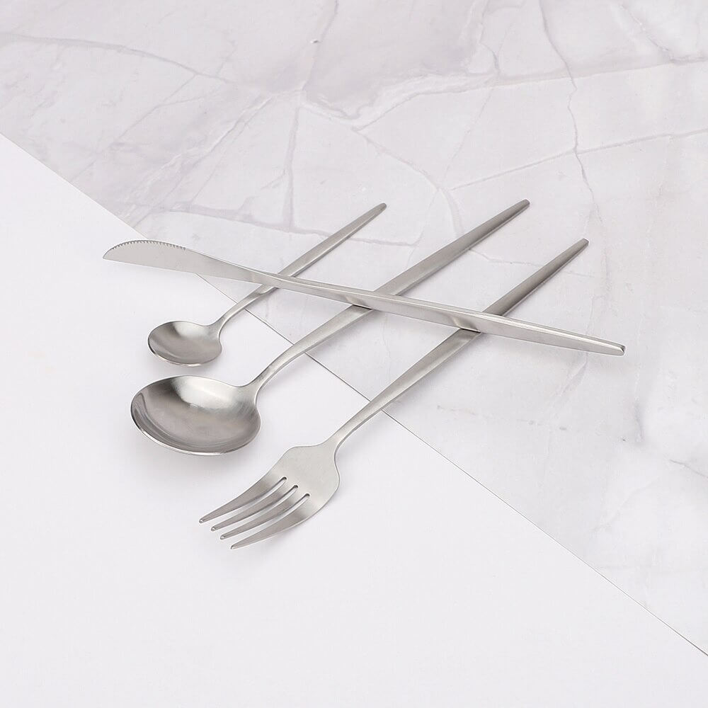 Modern Silverbestick Set