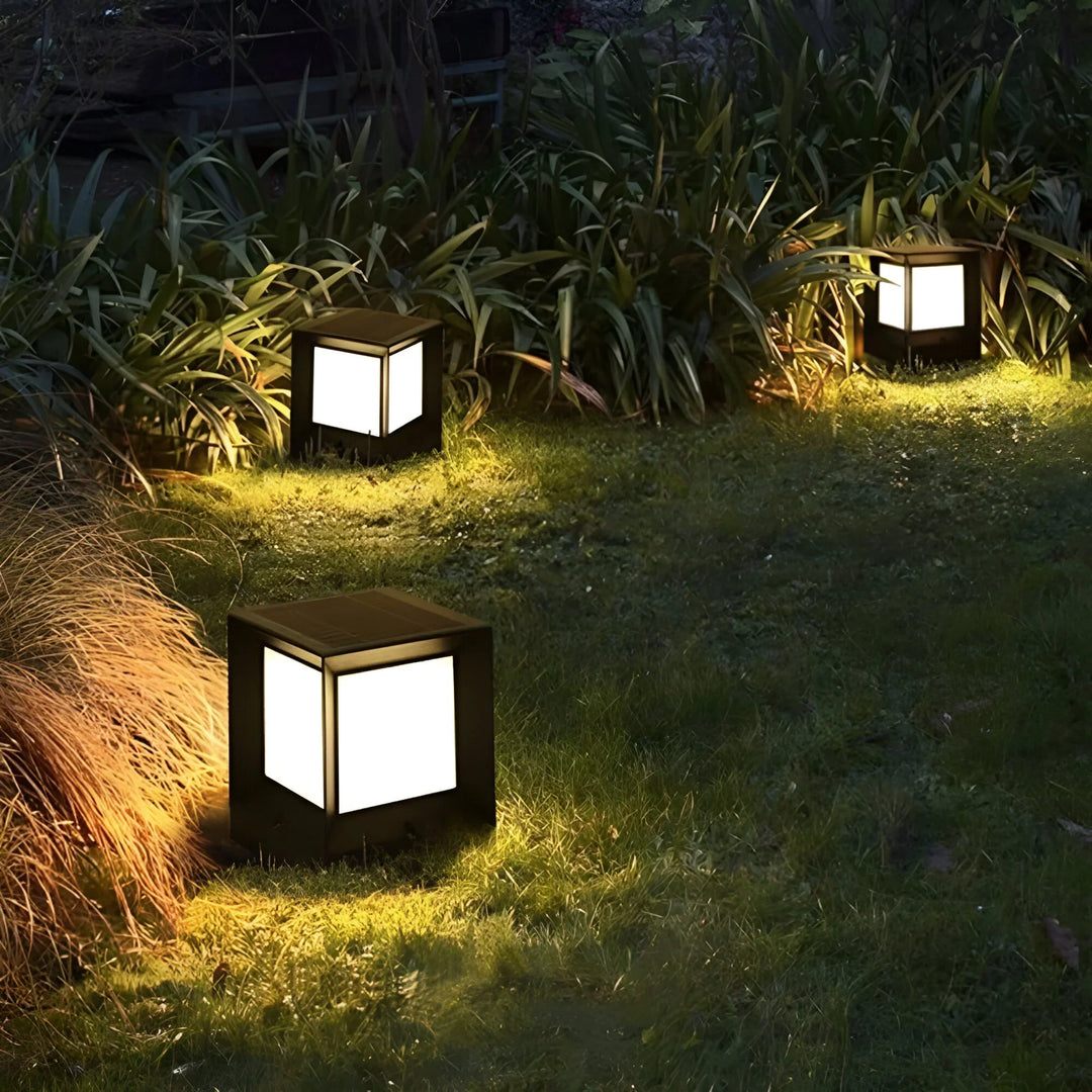 TerraGlow – Solenergi Patio &amp; Trädgårdslampa