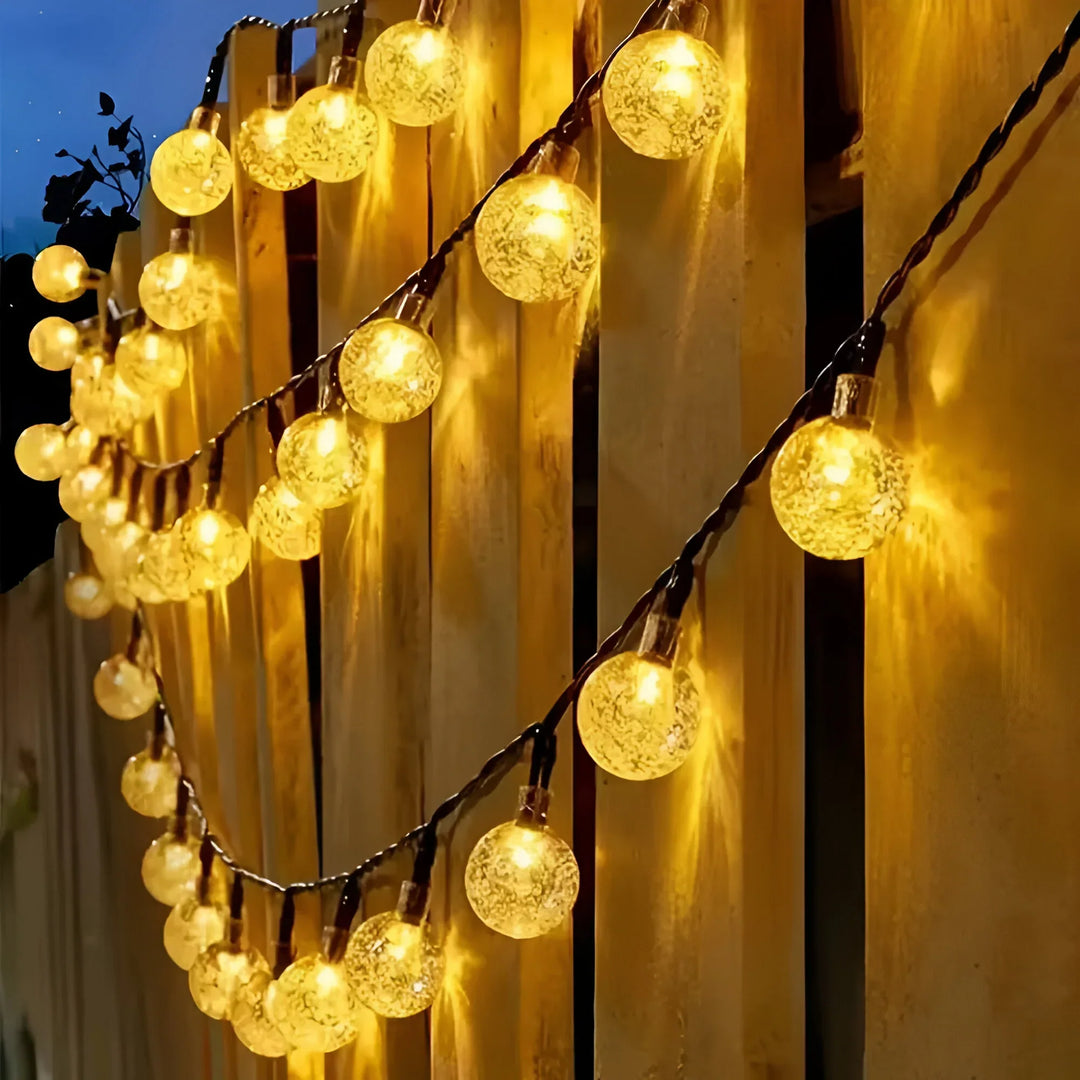 LumeGlobe – Soldrivna Spruckna Glasträdgårdslampor