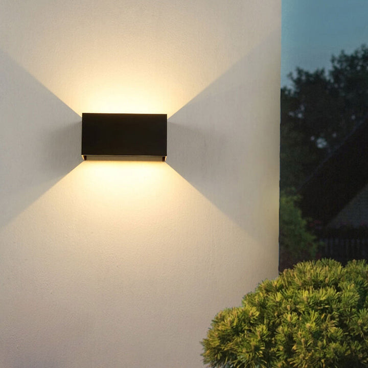 Modern vattentät rektangulär LED-vägglampa för utomhusbruk med upp- och nedljus