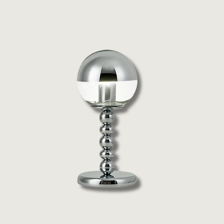 MirrorGlow – Minimalistisk Krom Bordslampa
