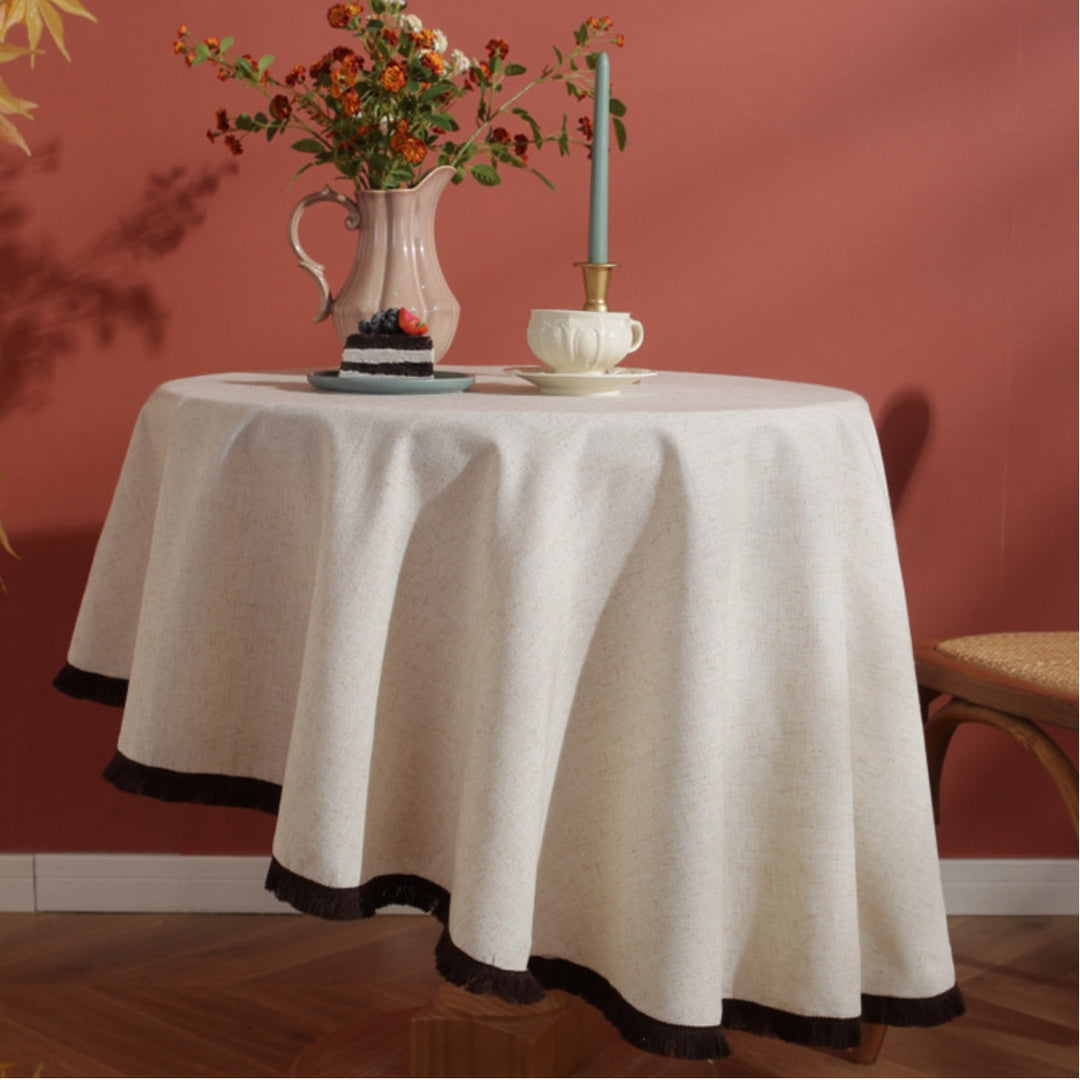 Minimalistisk Lin Fringed Duk i Naturlig Stil