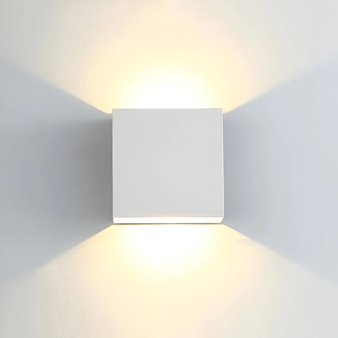 LumiCube – Minimalistisk Kub Vägglampa