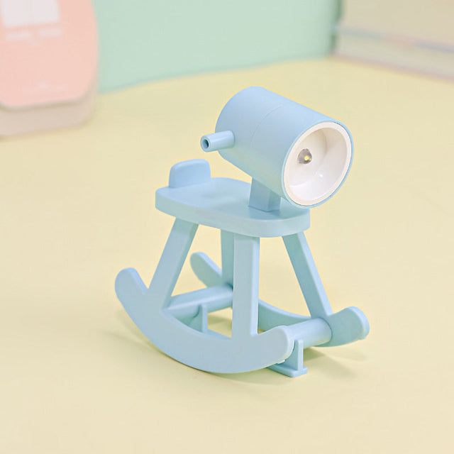 Gungande Häst Mini Nattlampa