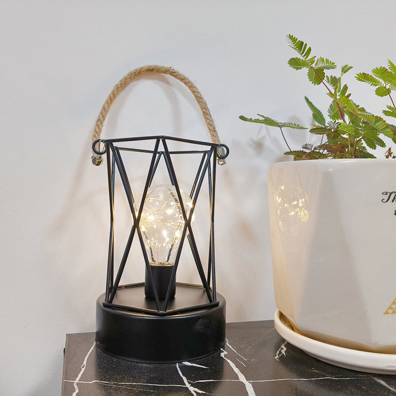 Modern Minimalistisk Vertikal Randig Fyrkantig Rund Järn LED Bordslampa För Vardagsrum