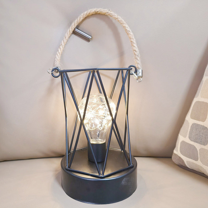 Modern Minimalistisk Vertikal Randig Fyrkantig Rund Järn LED Bordslampa För Vardagsrum