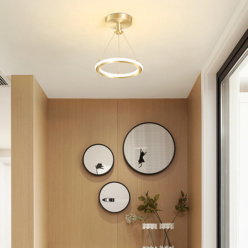 Samtida Nordisk Rund Metall Silika LED Semi-Flush Mount Taklampa för Korridor