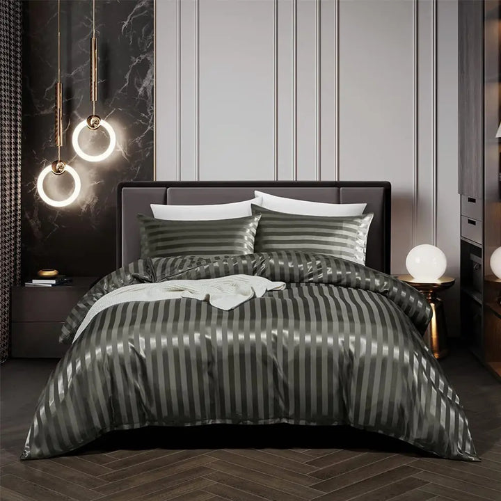 NoirLuxe Duvet Cover Set - Elegant Satin Sängtransformeringar