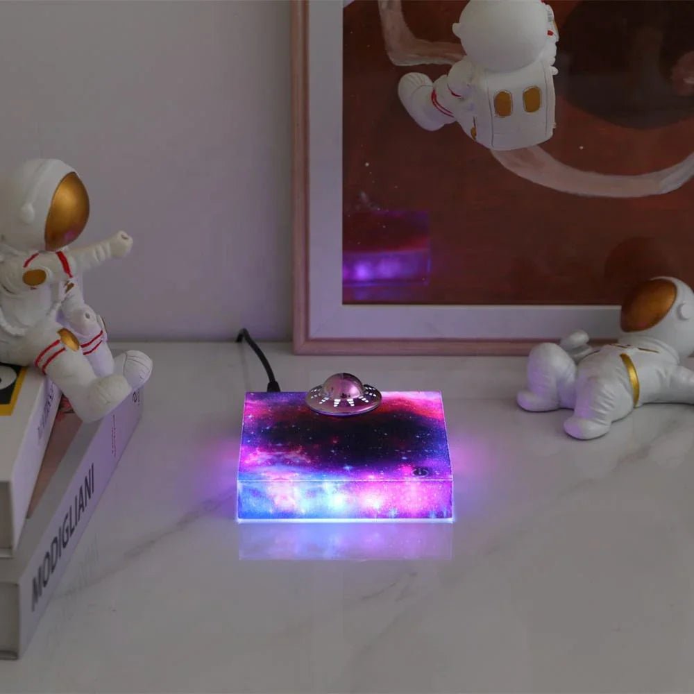 Flytande Rymdskepp LED Nattlampa med Magnetisk Levitationsteknik