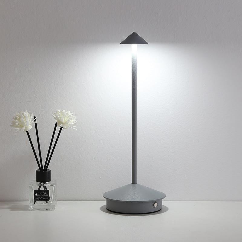 Bärbar bordslampa - Sladdlös lampa inspirerad av dimbar Pina Pro