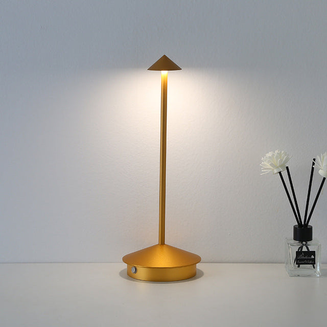 Bärbar bordslampa - Sladdlös lampa inspirerad av dimbar Pina Pro