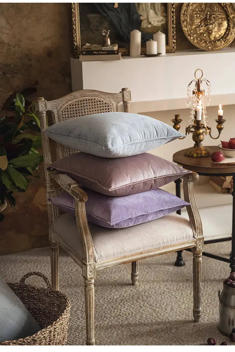VelvetLuxe – Elegant sammetskuddöverdrag med raffinerade detaljer