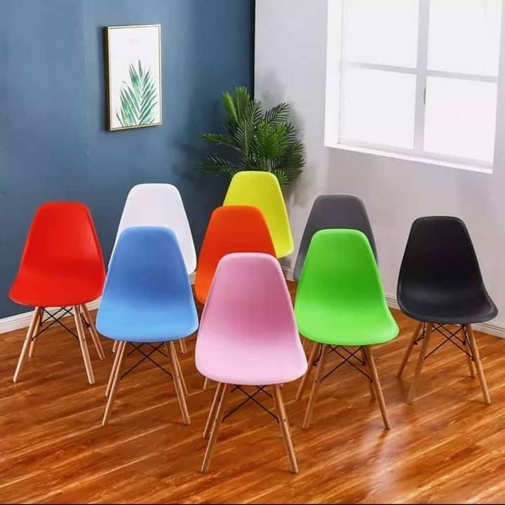 Eames Stolar
