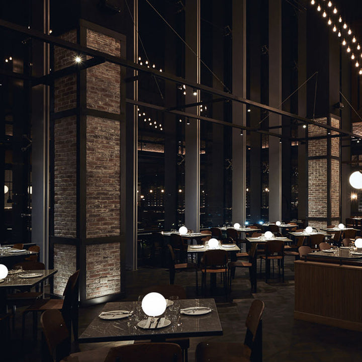 GlowSphere – Bordslampa med modern världslig charm
