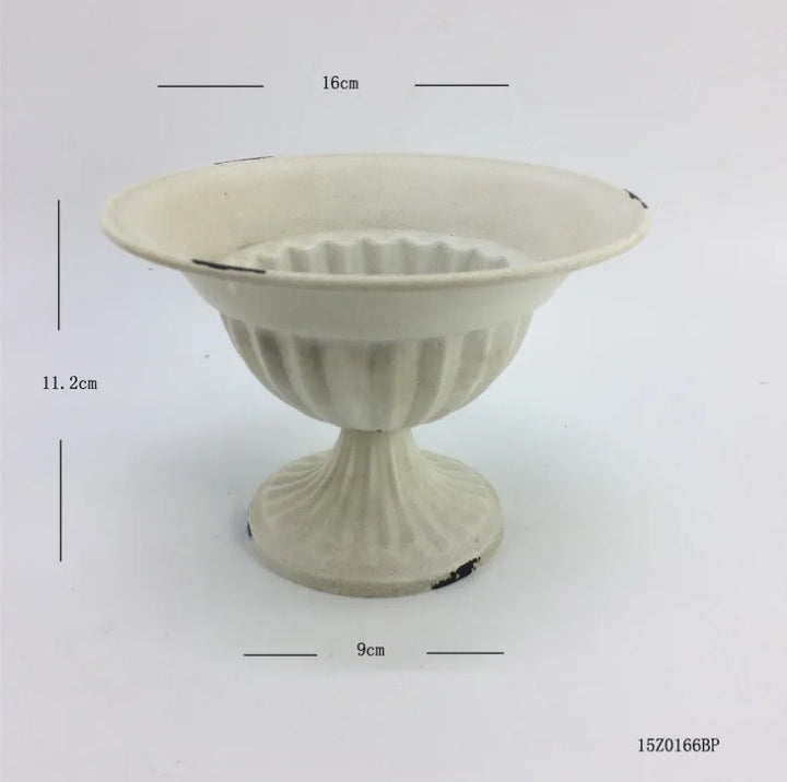 Europeisk Vintage Chalice Vasen i Järn