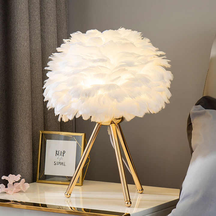 Bordslampa - FeatherLux - Dimbar Ljus - Elegant Fjäderdesign