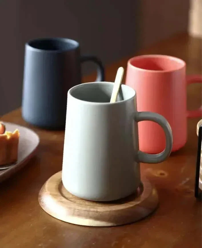 Mycket stor stengods kaffekopp